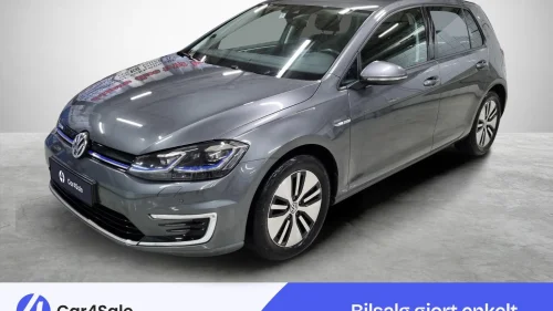 VOLKSWAGEN GOLF 300km / Norsk / ACC / R.Kam / V.Pumpe / LED / Navi High