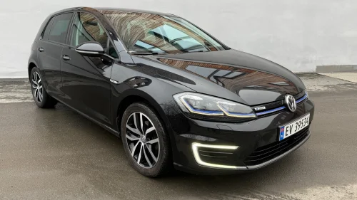 VOLKSWAGEN GOLF TOPPUTSTYRT v.pumpe, skinn, KeyLess, Dynaudio++