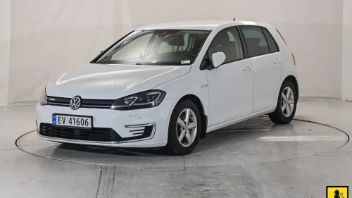 VOLKSWAGEN GOLF NORSK KAMERA DIGITALT DISPLAY KESSY KJØREFELTASSISTENT