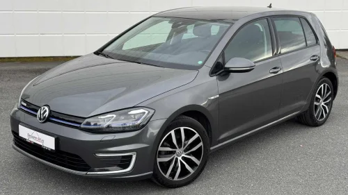 VOLKSWAGEN GOLF e-Golf Navi RKamera Delskinn Eu til 02/27