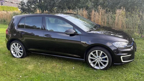 VOLKSWAGEN GOLF eGolf 136hk