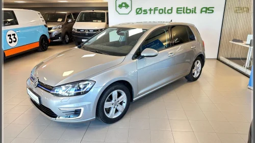 VOLKSWAGEN GOLF VOLKSWAGEN E-GOLF 100KW/ACC /Navi/Rygge Kam/P.sens