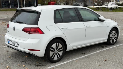 VOLKSWAGEN GOLF GOLF 100KW