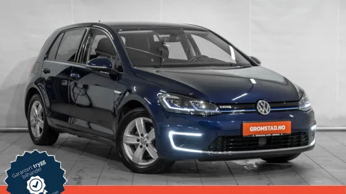 VOLKSWAGEN GOLF 136hk Kamera/ActiveInfo/ACC/Keyless