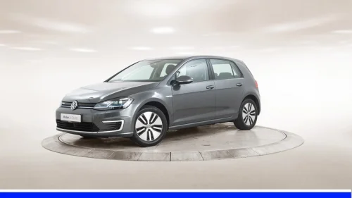 VOLKSWAGEN GOLF 136hk - R.Kam, Active Info, ACC, Navi