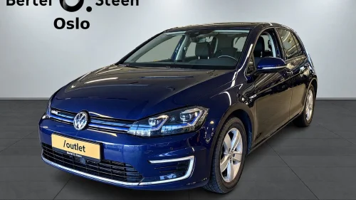VOLKSWAGEN GOLF 136 hestekrefter (100 kW) | ACC | Varmeseter | DAB+