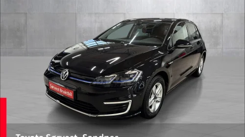 VOLKSWAGEN GOLF 36 KWH 136HK, stort info dislpay