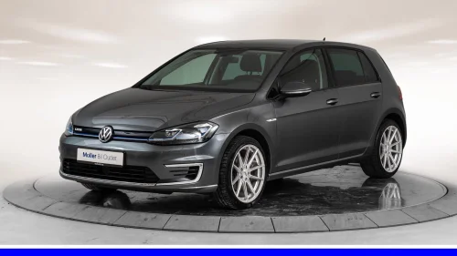 VOLKSWAGEN GOLF 136 hk - R.Kam, LED, Keyless, Navi, ACC