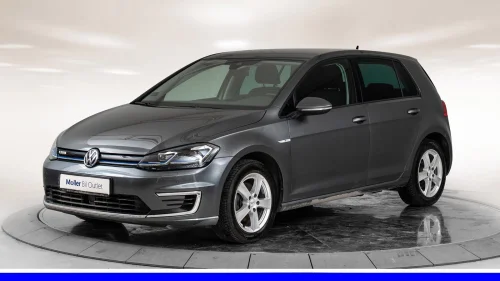 VOLKSWAGEN GOLF 100kW 136hk - R.Kam, LED, Keyless, Navi