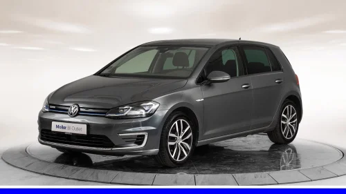 VOLKSWAGEN GOLF 136hk - Dynaudio, R.Kam, Skinn, Navi