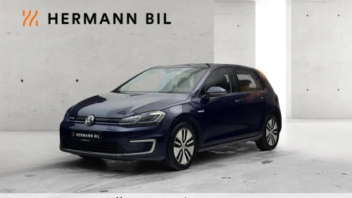 VOLKSWAGEN GOLF 300km/Activ info/Norsk/Adaptiv cruisekontroll/LED++