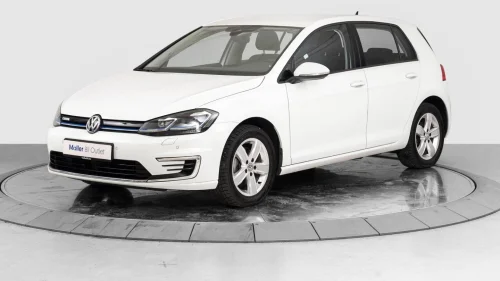 VOLKSWAGEN GOLF E-golf 136 hk ACC, LED, V.pumpe