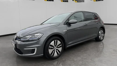 VOLKSWAGEN GOLF | Vienna skinn | 1 eier | Særdeles pen | EU 10/28