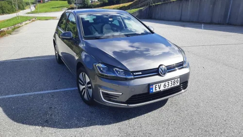 VOLKSWAGEN GOLF E-Golf!