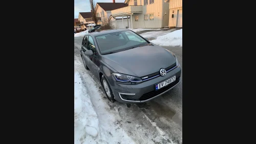 VOLKSWAGEN GOLF E-GOLF 136 HK