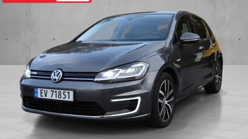 VOLKSWAGEN GOLF Spekket med utstyr/Norsk/Varmepumpe/Active Info/ACC/