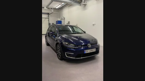 VOLKSWAGEN GOLF E-GOLF Active info/sikkerhets.pk/skinn/keyless