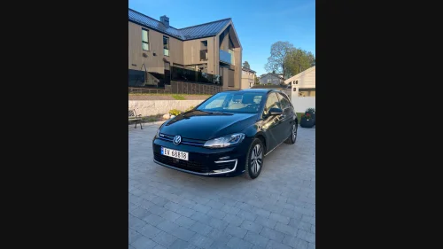 VOLKSWAGEN GOLF E-Golf 136HK