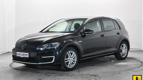 VOLKSWAGEN GOLF ADAPTIV CRUISE NAVI LED