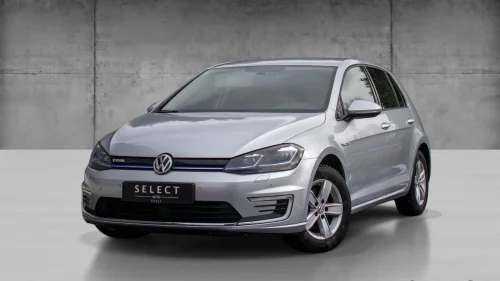 VOLKSWAGEN GOLF 300KM/ACTIVE-INFODISPLAY/SKINN/GARANTI/NAVI/BLUETOOTH++
