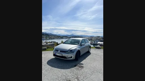 VOLKSWAGEN GOLF Exclusive