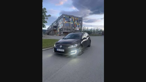 VOLKSWAGEN GOLF Exclusive