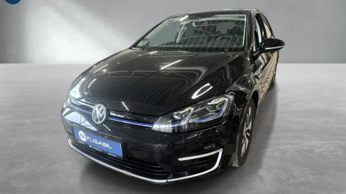 VOLKSWAGEN GOLF 136HK 300km/ACC/Navi/kamera/ NY EU/SE KM!
