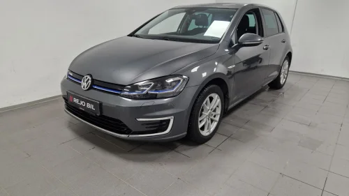 VOLKSWAGEN GOLF 100kw,EXCLUSIVE,DYNAUDIO,SKINN,NAVI,AID,RKAM