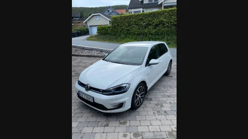 VOLKSWAGEN GOLF eGolf 136 hk, pen og i god stand