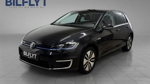 VOLKSWAGEN GOLF 300KM/VIRTUAL/ACC/NAVI/DAB/KAMERA/KEYLS/V.PUMPE/LED/S+V