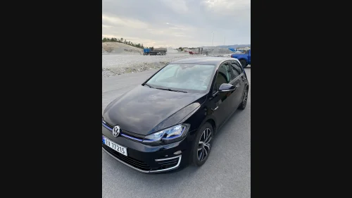 VOLKSWAGEN GOLF E Golf