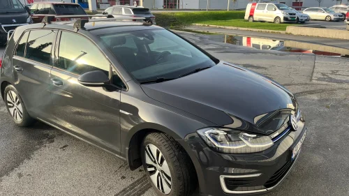 VOLKSWAGEN GOLF E-Golf
