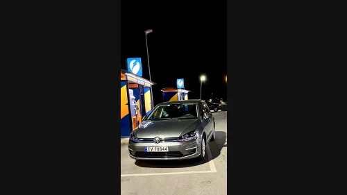 VOLKSWAGEN GOLF Volkswagen e-Golf 2019 Facelift• Skinn• LED