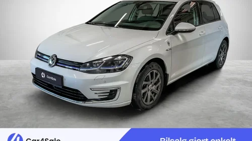 VOLKSWAGEN GOLF 300km / EU + Service / ACC / Kamera / V.Pumpe / Norsk
