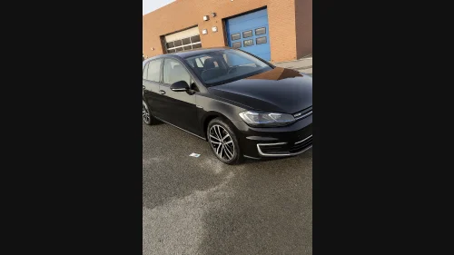 VOLKSWAGEN GOLF E-Golf