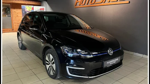 VOLKSWAGEN GOLF 136hk 300km Adaptivcruise/Navigasjon/PDC/LED/Varmepumpe