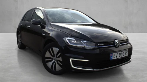 VOLKSWAGEN GOLF Rekkevide 300KM/ Lav Km/ MÅ SES!!