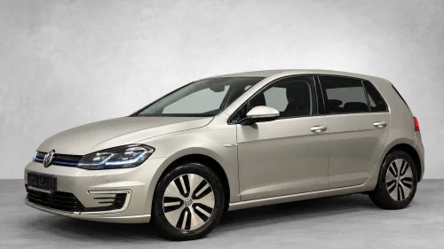 VOLKSWAGEN GOLF E-Golf 136HK 35,8Kwh|300km NEDC|VARMEPUMPE|R.KAMERA