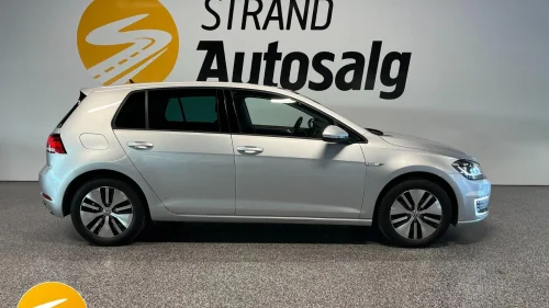 VOLKSWAGEN GOLF e-Golf 100kW 136hk Norsk Ryggekamera AdaptivCruise +