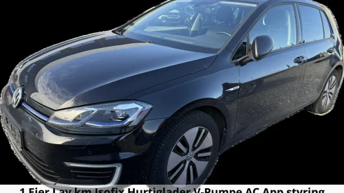 VOLKSWAGEN GOLF 35,8KWh 136Hk ACC Apple CarPlay DAB R-Kam Navi Aux