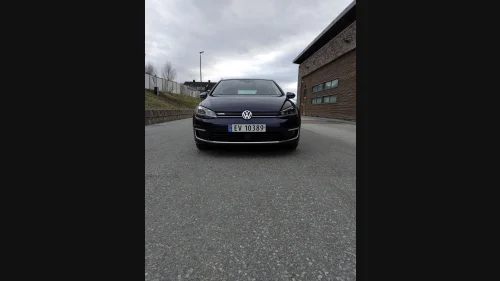 VOLKSWAGEN GOLF E-Golf