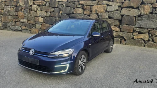 VOLKSWAGEN GOLF e-Golf | S.Seter | Navi | CC | R.Kam
