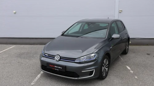 VOLKSWAGEN GOLF ACC/Keyless/Active-Info/Navi/CarPlay/Kamera/LED/V.Pumpe