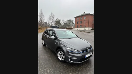 VOLKSWAGEN GOLF E-golf
