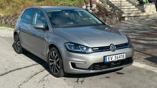 VOLKSWAGEN GOLF Exclusive