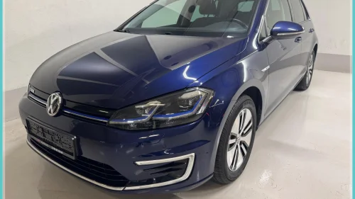 VOLKSWAGEN GOLF 100 KW - ACC - NAVI - BT - DAB+ - R.KAMERA - CARPLAY+++