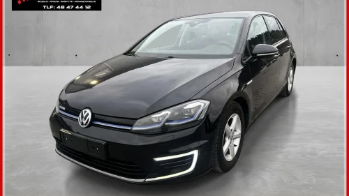 VOLKSWAGEN GOLF Electric/300Km/Skinn/Navi/DAB+/Cruise ++