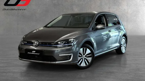 VOLKSWAGEN GOLF 136HK/ACTIVEINFO/ACC/VARMEPUMPE/SKINN/NAVI/KAMERA++