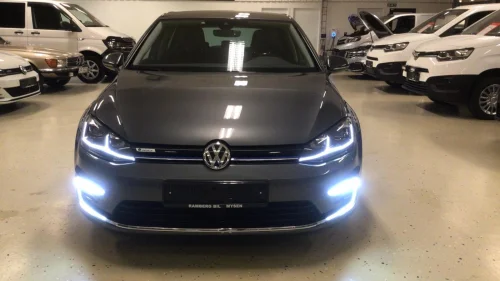 VOLKSWAGEN GOLF SKINN / ACTIVE INFO / R-KAMERA / ADAPTIVE CRUISE / NAVI