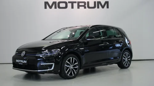 VOLKSWAGEN GOLF e-Golf m/ 17" Navi Keyless Ryggekamera BT Hurtiglading